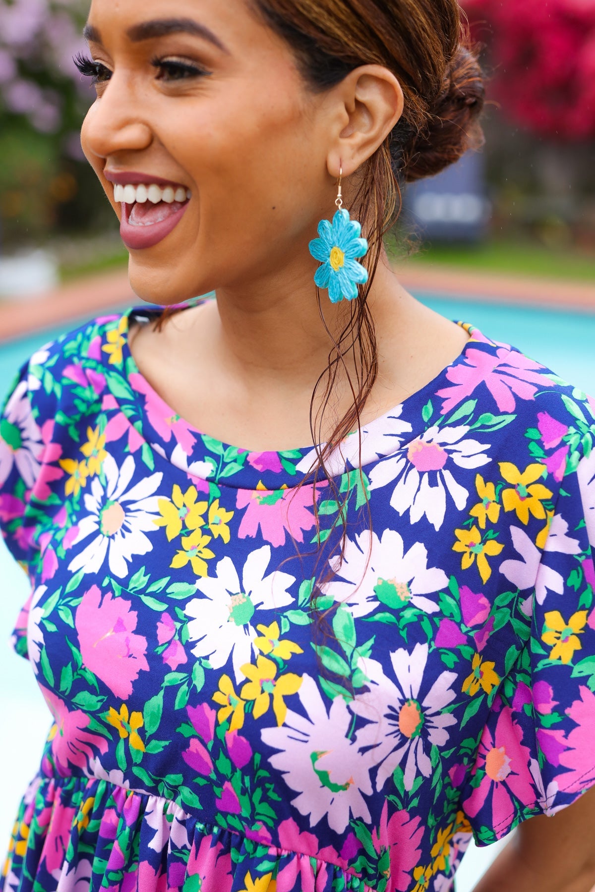 Sky Blue Daisy Flower Straw Dangle Earrings